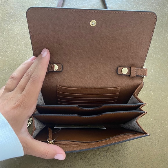 michael kors brown handbag - Picture 3 of 3